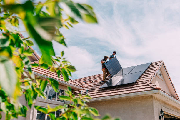 Best Flat Roof Repair Services  in Redgranite, WI